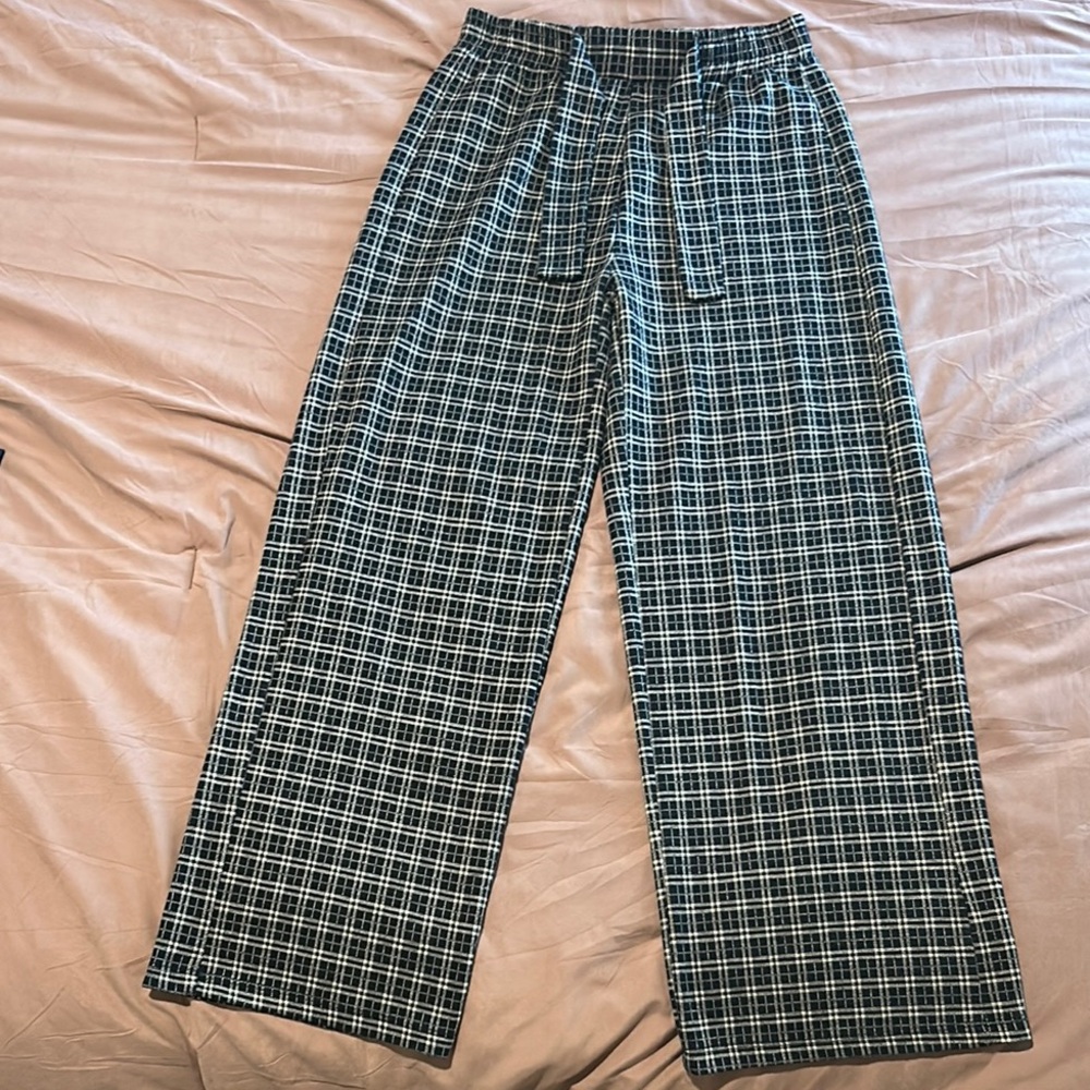 ZARA Kids Black and White Tapered Pants with Wide-Leg Design - Picture 2 of 6